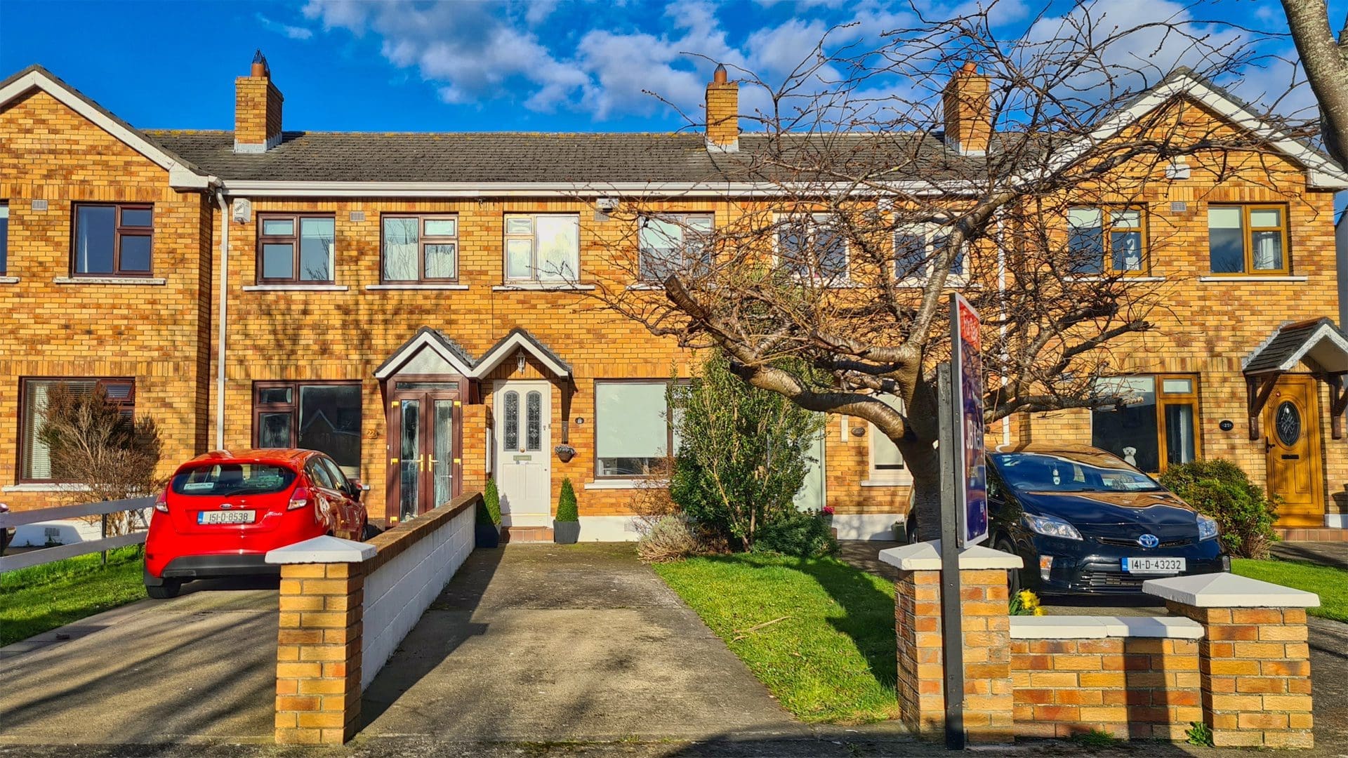 front edit 22 Binn Edair View, Sutton, D13