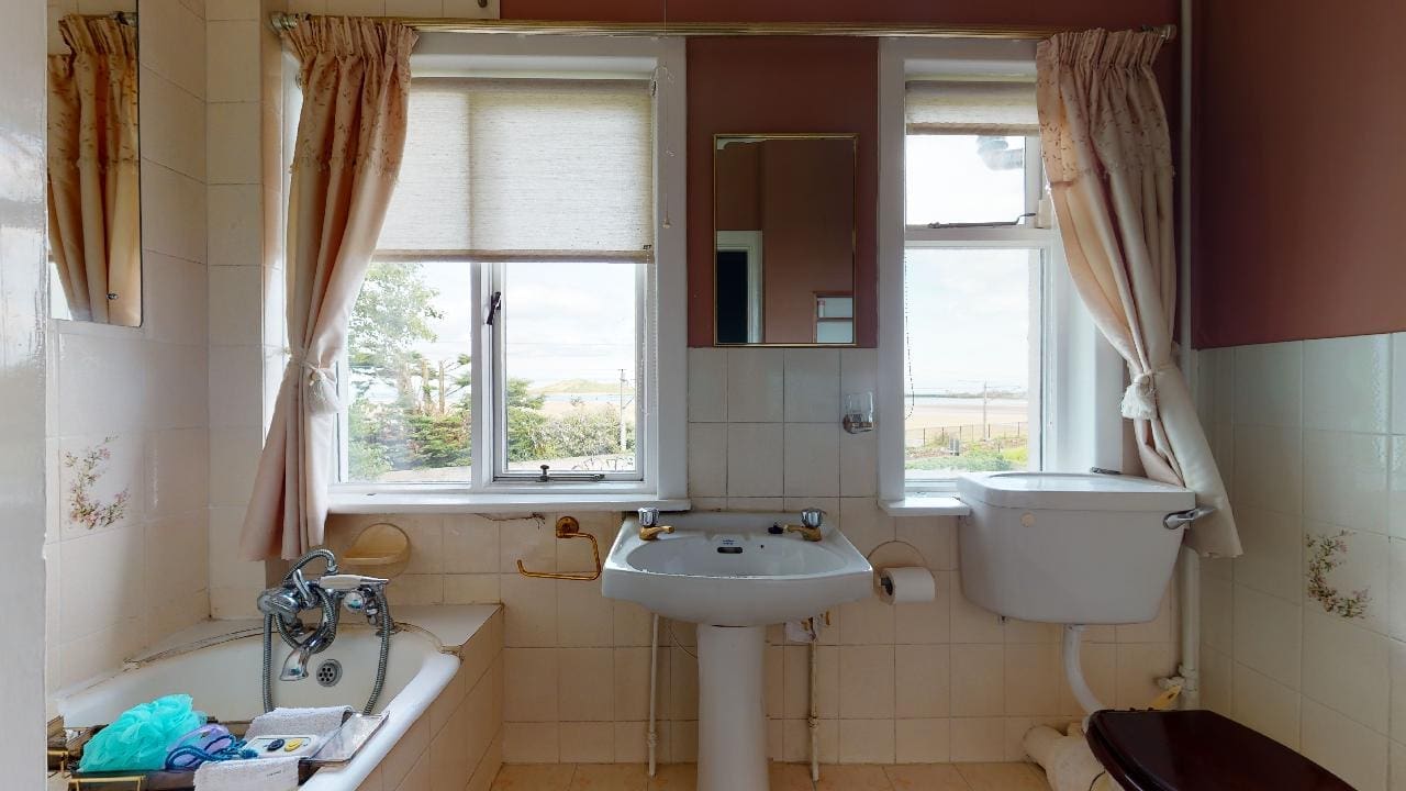 54 Howth Road, Howth, Co. Dublin