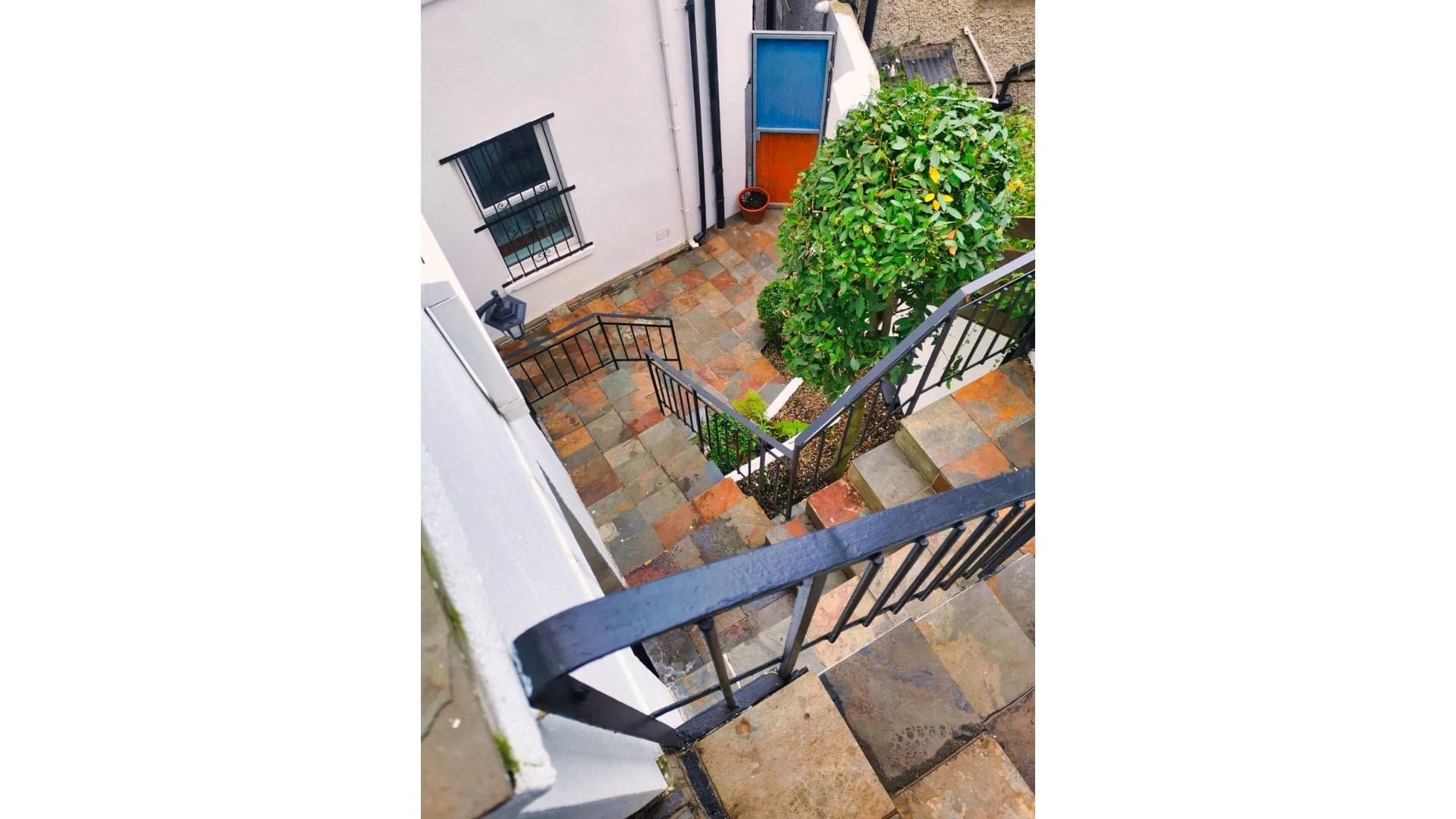 3 1 Abbey Street, Howth, Co. Dublin