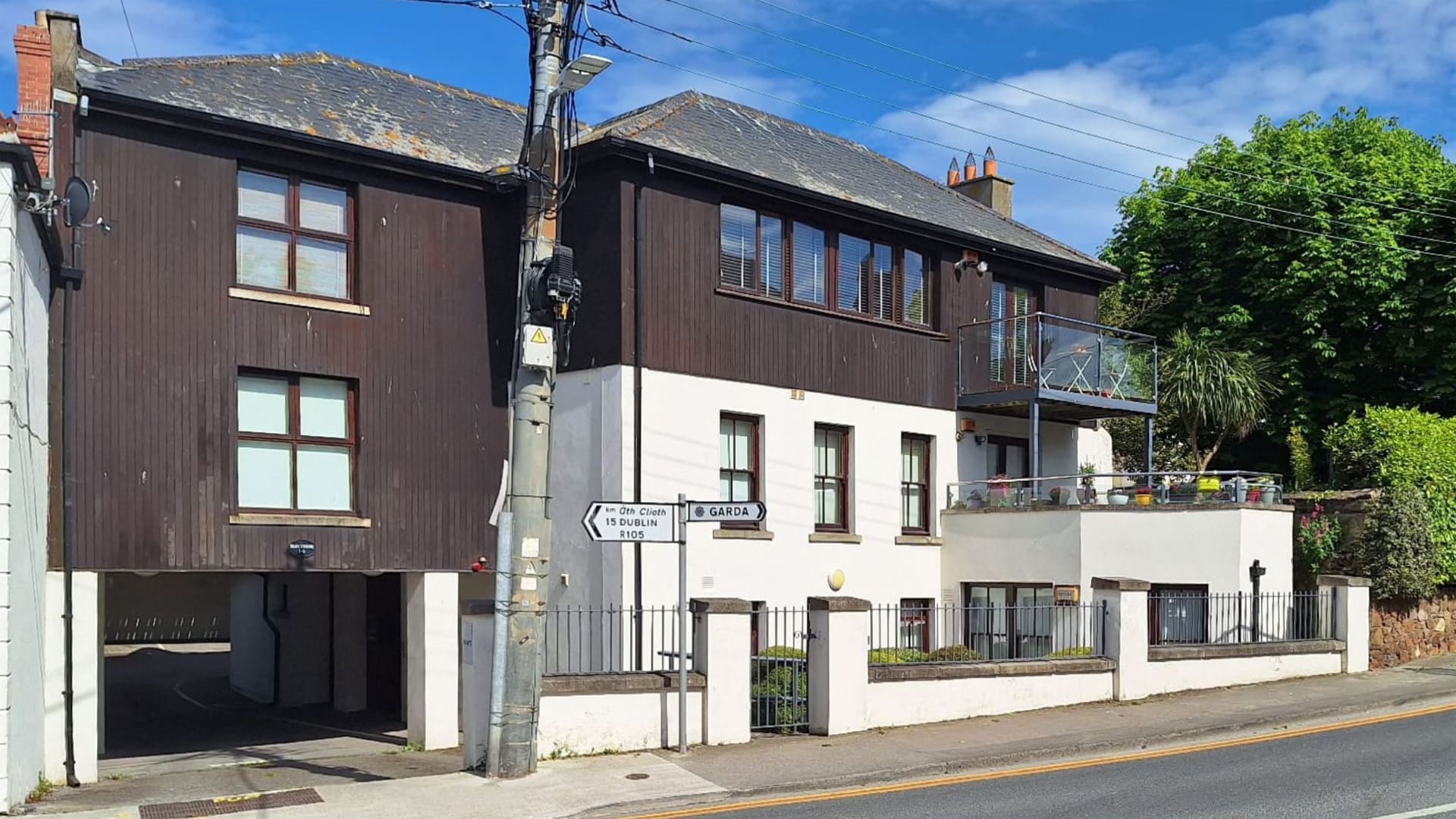 Untitled design – 1 4 Emo House, Main Street, Howth, Co. Dublin