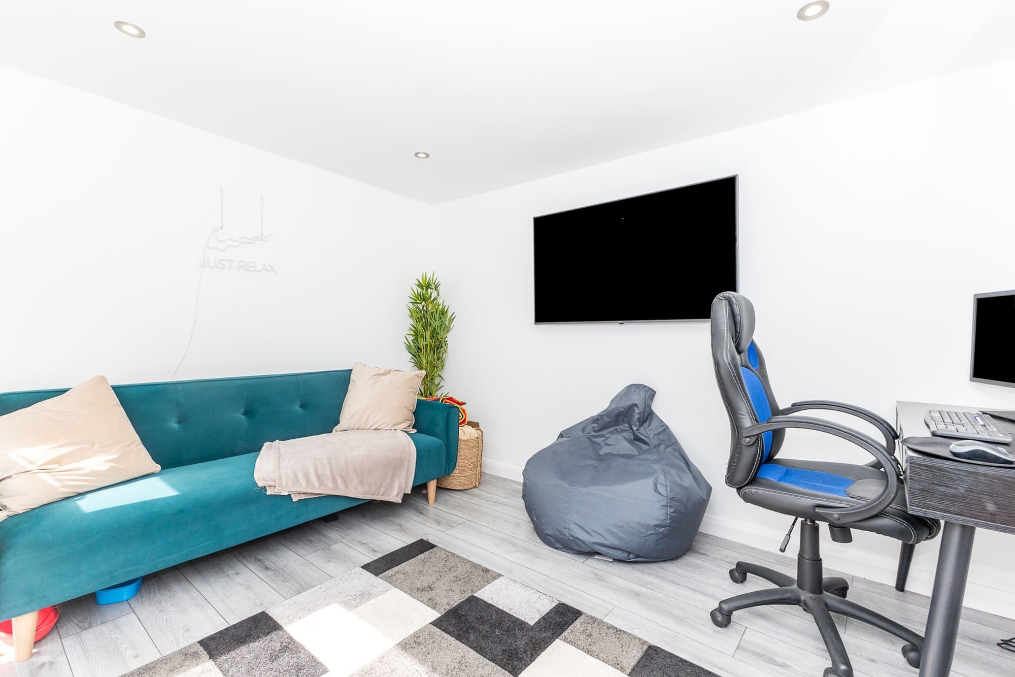 5 The Drive, St. Marnocks Bay, Portmarnock