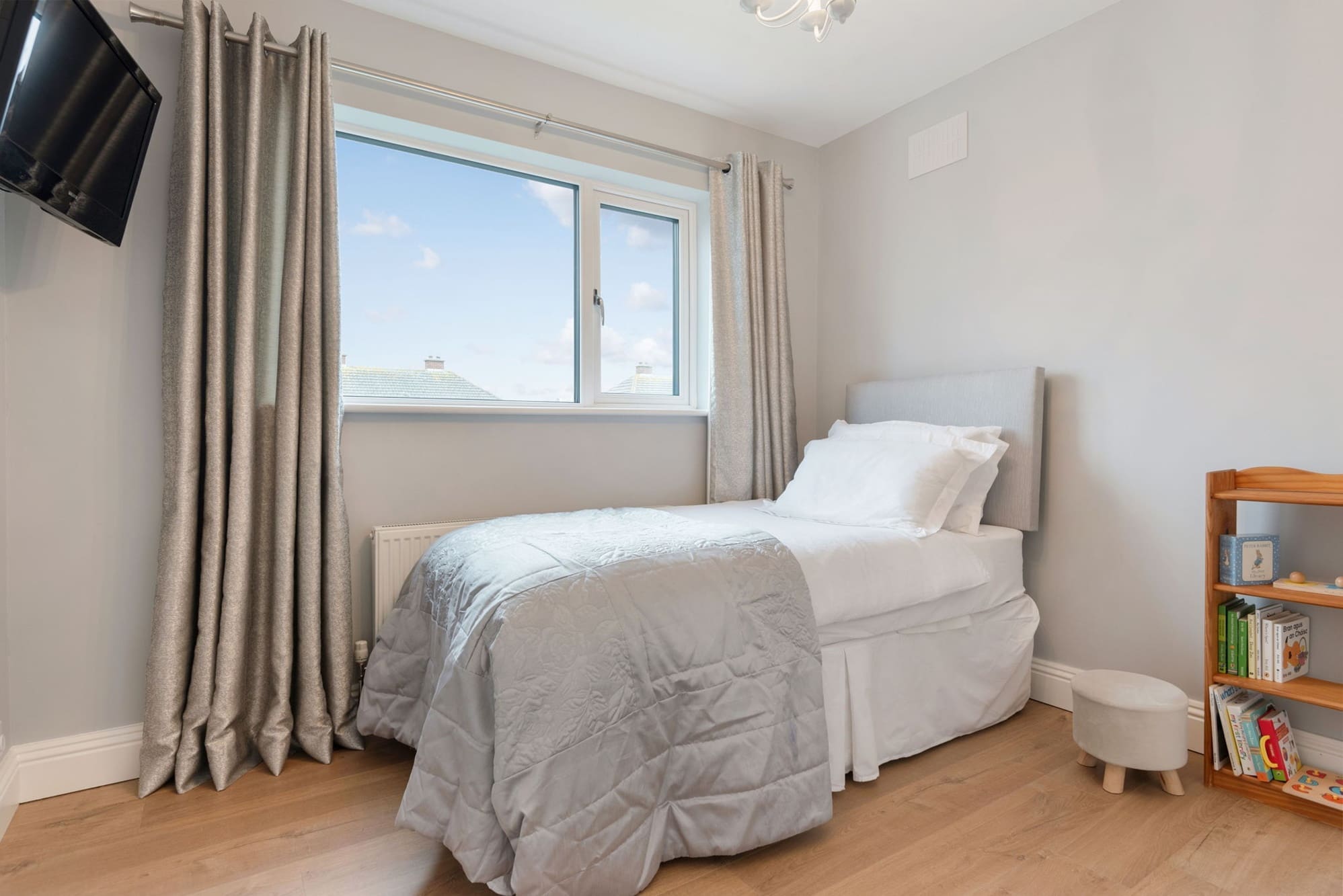Santorini, 15 Strand Road, Portmarnock, Co.Dublin