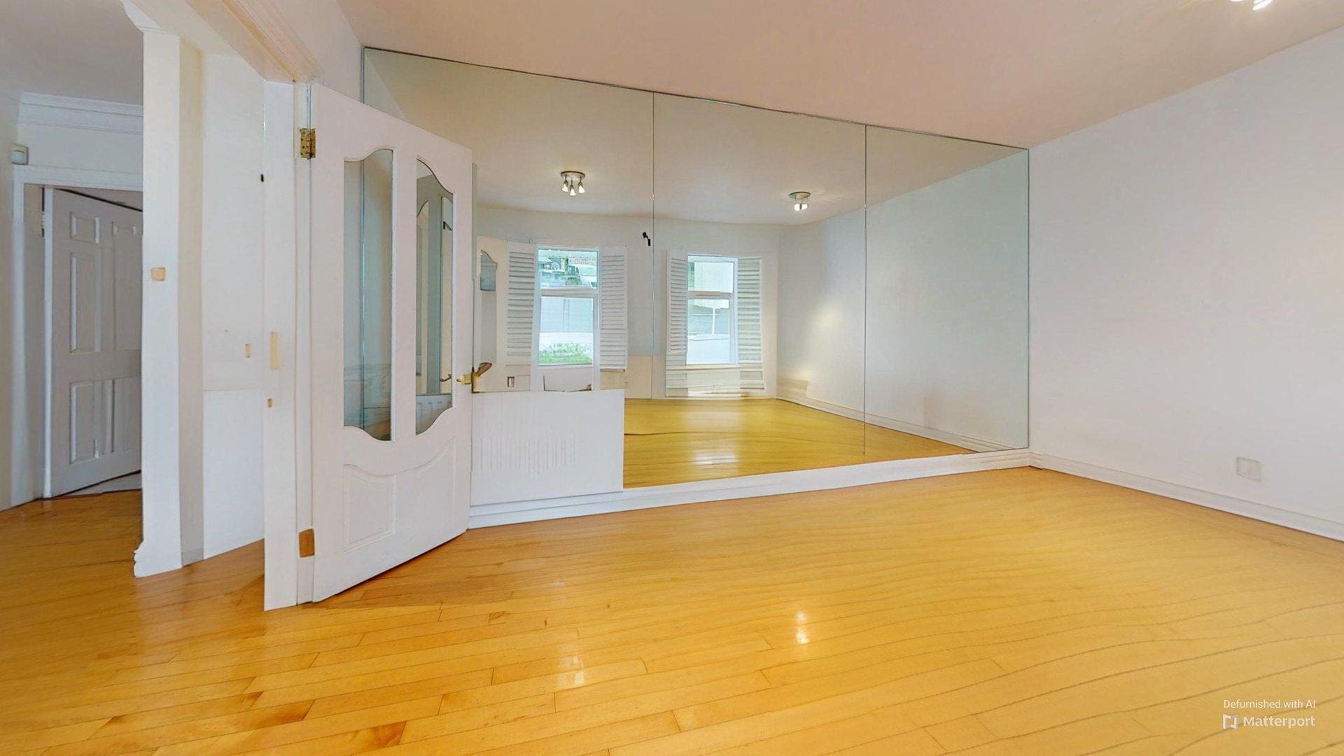 20-Woodside-Windgate-Rd-Howth-Co-Dublin-Living-Room-Defurnished 2 20 Woodside, Windgate Road, Howth, Co Dublin