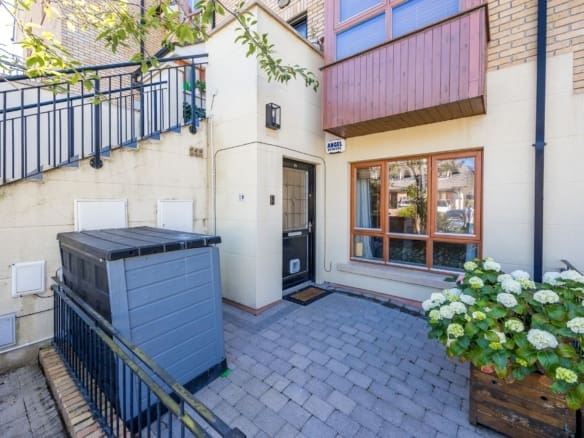 19 Oak Hall, Malahide, Co.Dublin
