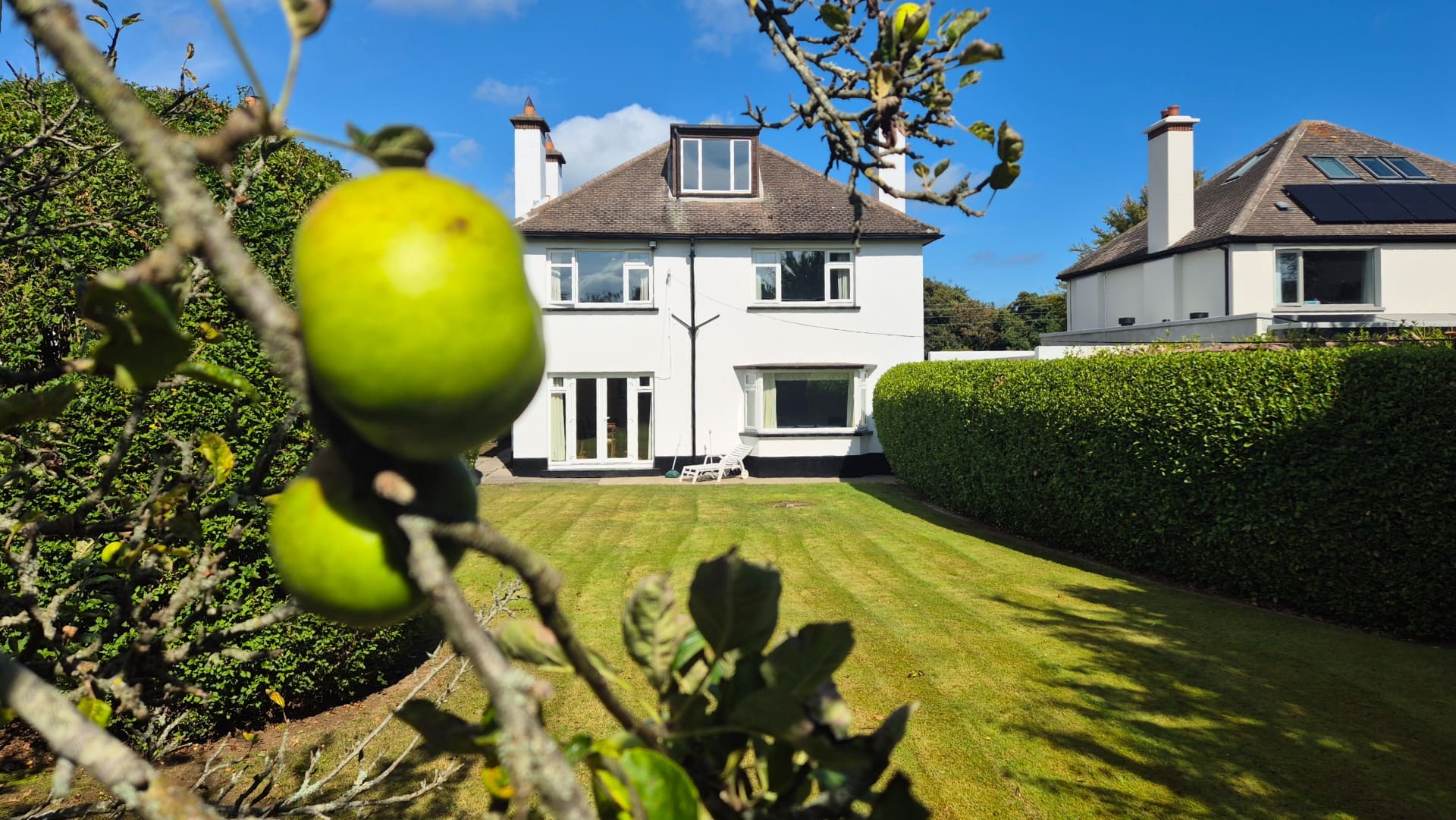 apples 2 Saint Joseph’s, 112a Howth Rd, Howth, Co. Dublin