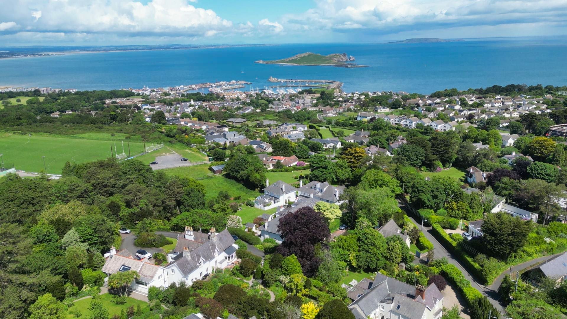 6 Woodside, Howth, Co. Dublin
