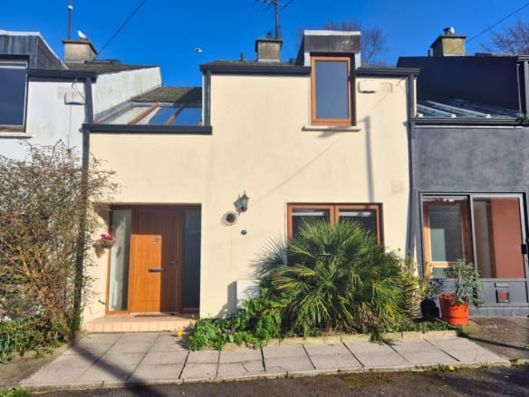 2 Thormanby Grove, Howth, Co. Dublin