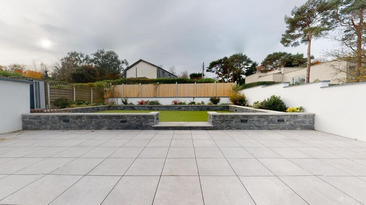 Back Garden Grey’s Lane, Howth, Dublin 13