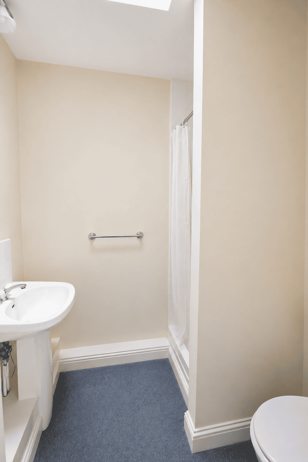 Bathroom 1 CrossTrees, Howth, Co. Dublin