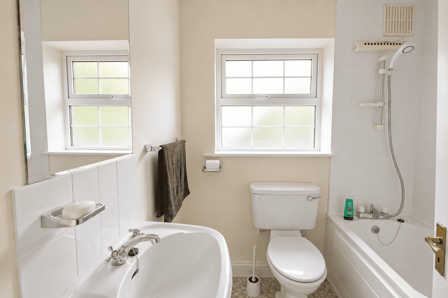 Bathroom 2 CrossTrees, Howth, Co. Dublin