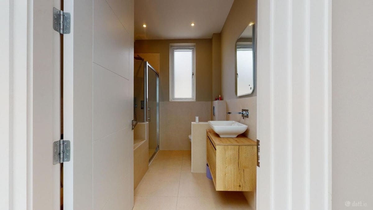 Bathroom 3 Grey’s Lane, Howth, Dublin 13