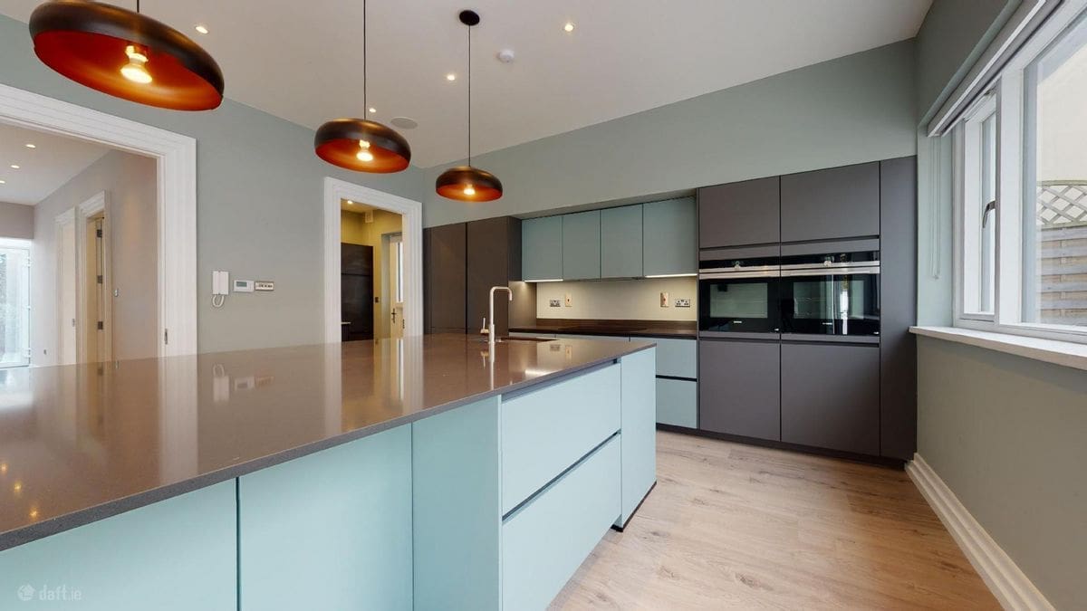 Kitchen 2 Grey’s Lane, Howth, Dublin 13