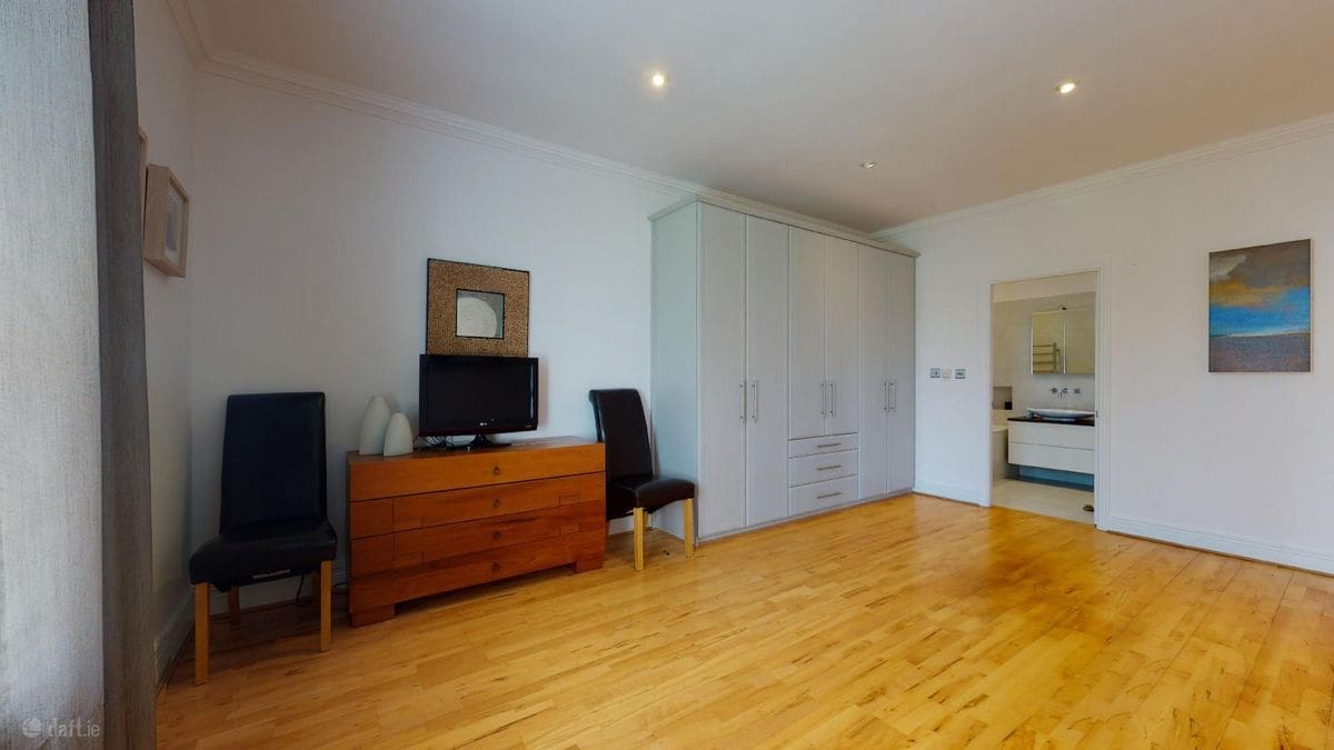 Brooklawn, Dungriffin Road, Howth, Dublin 13