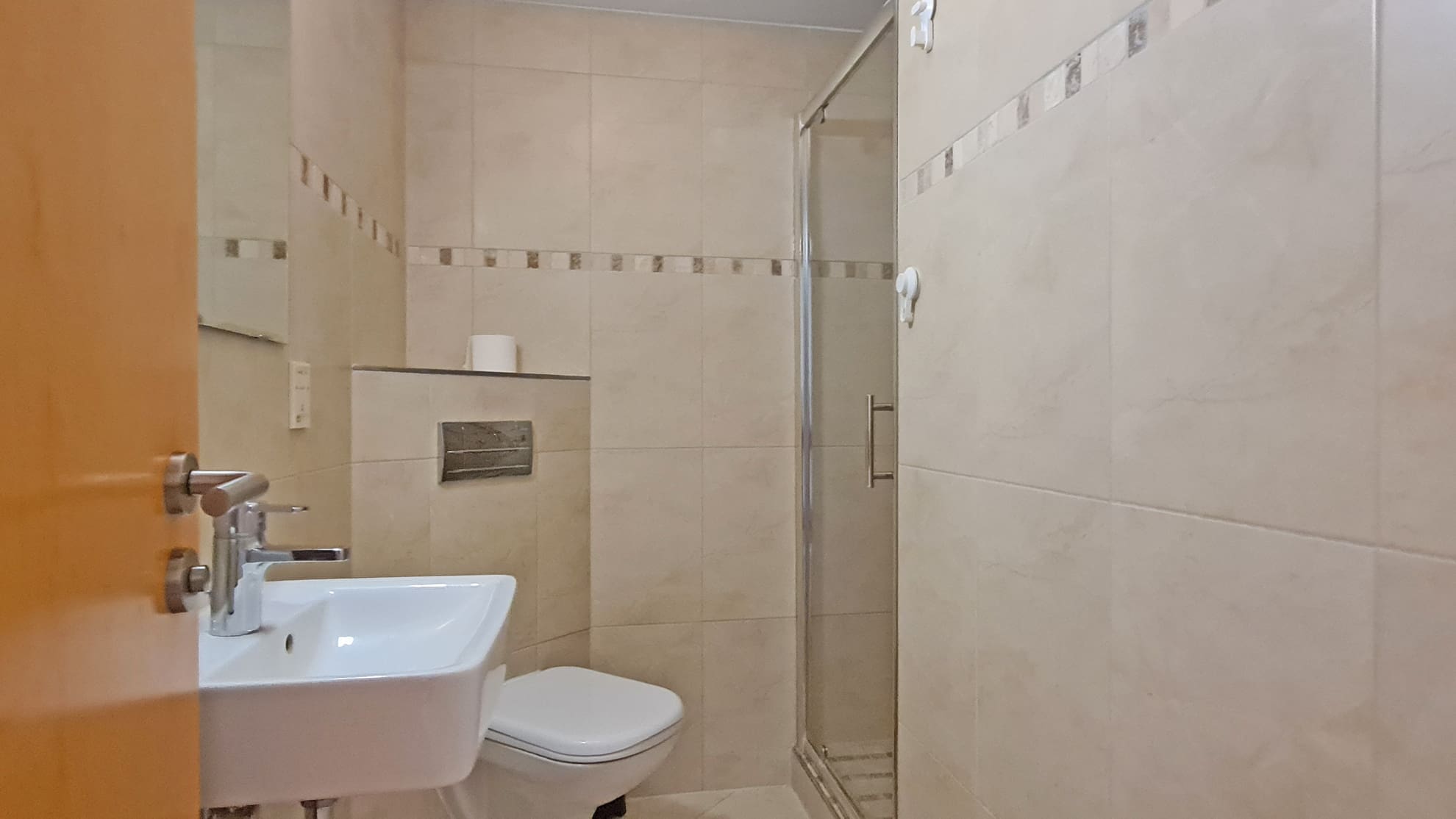 bathroom3 Glencarraig, Sutton, Dublin 13