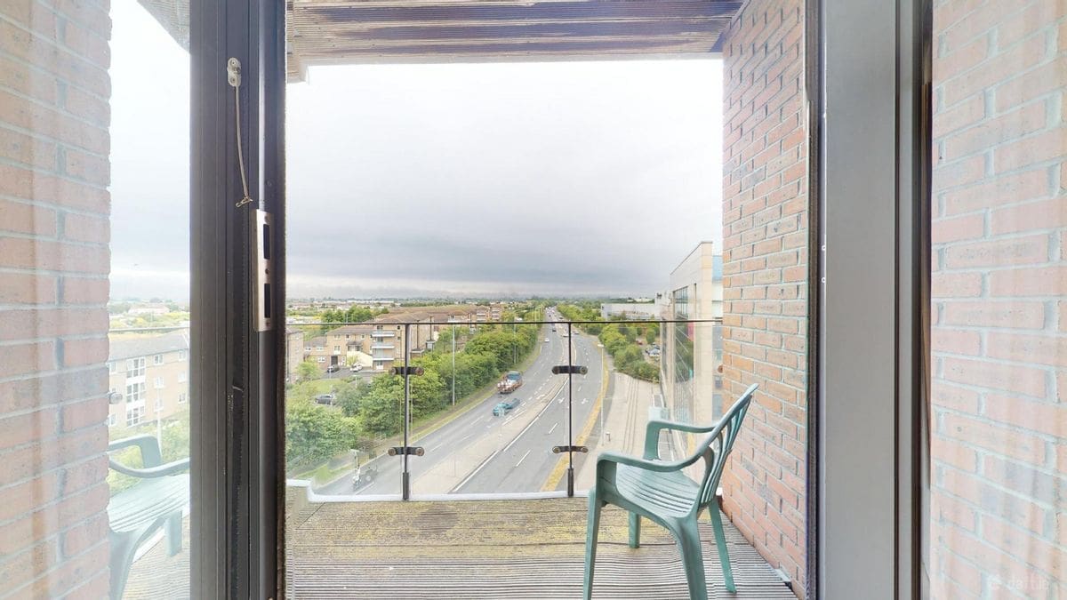 Balcony Burnell Square