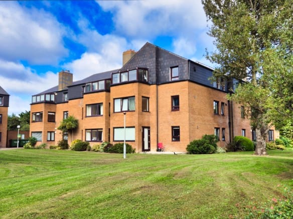 30 Radcliffe, Sutton, Dublin 13