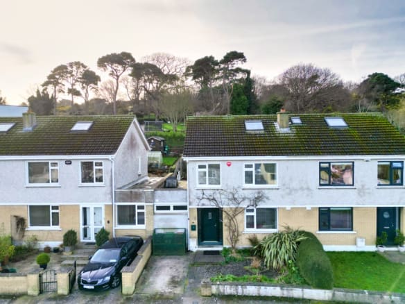 13 Balkill Park, Howth, Co. Dublin