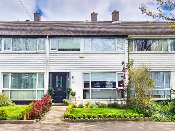6 Bayside Square East, Sutton, D13