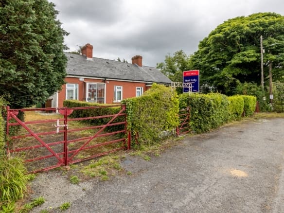 1 Ballystruan Lane, North County Dublin, Ireland