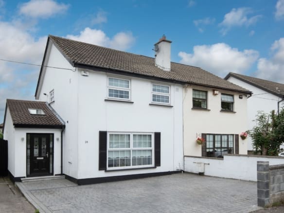 16 Whitethorn Close, Artane, Dublin 5