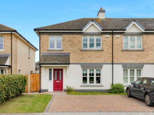 13 The Lawn, St.Marnocks Bay, Portmarnock, Co.Dublin