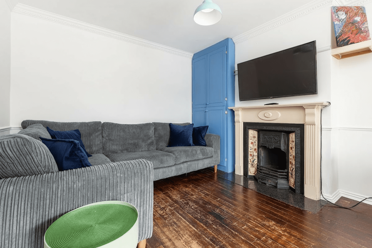 living 24 Tramway Court, Sutton, Dublin 13