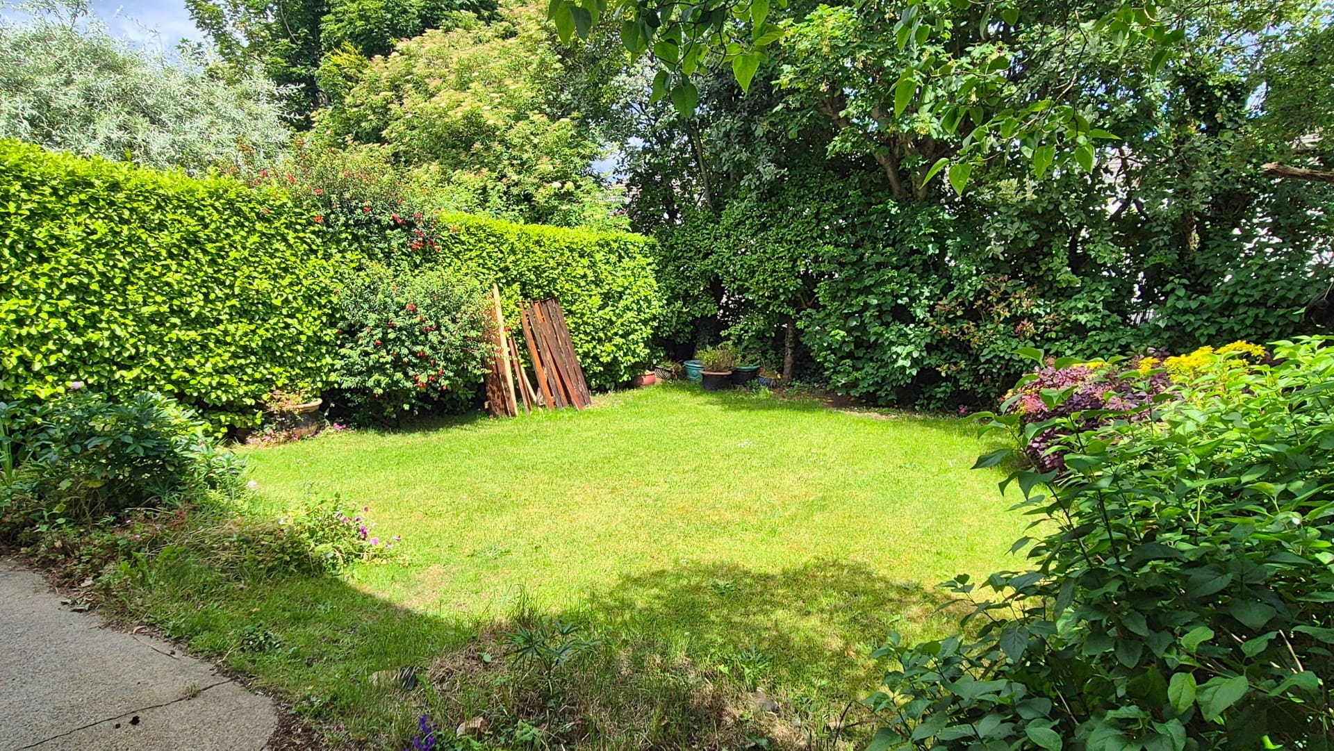 garden2 24 Sutton Grove, Sutton, Dublin 13