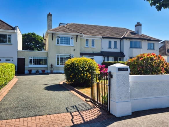 Doonaree, 172 Howth Road, Sutton, Dublin 13